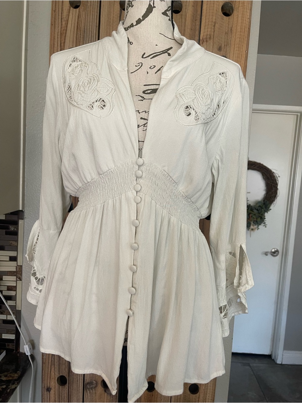 Idyllwind Ivory Lace-Trim Buttoned Peasant Blouse - Picture 2 of 8